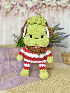 Rękodzieło - grinch wykonany szydełkiem